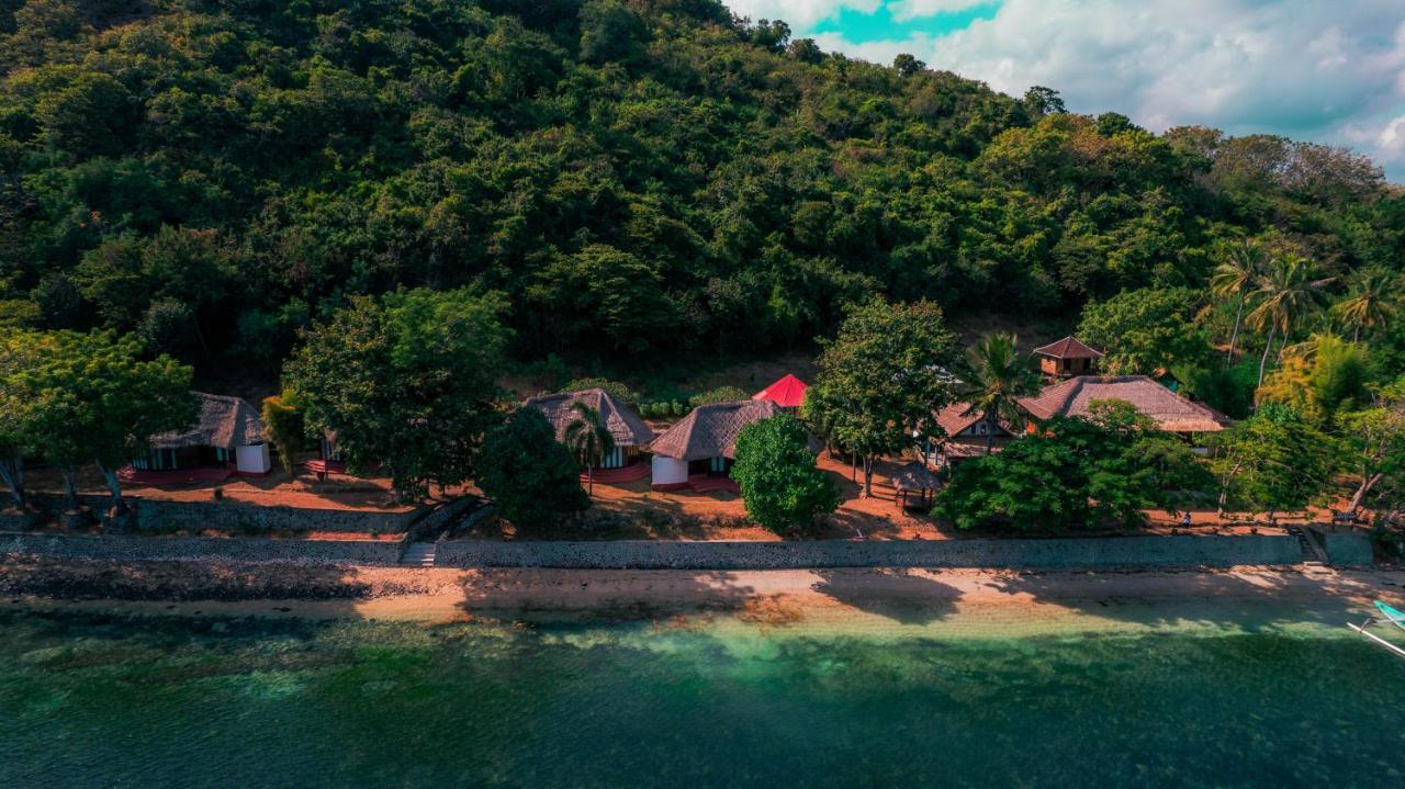 Khabita Beach Resort Lembar  外观 照片