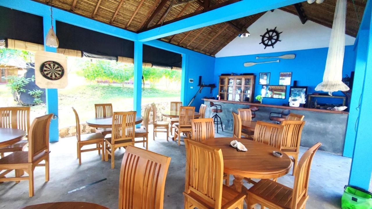 Khabita Beach Resort Lembar  外观 照片