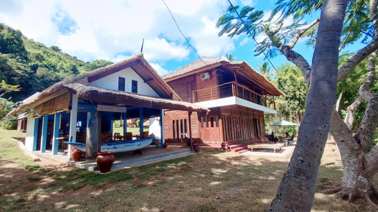 Khabita Beach Resort Lembar  外观 照片
