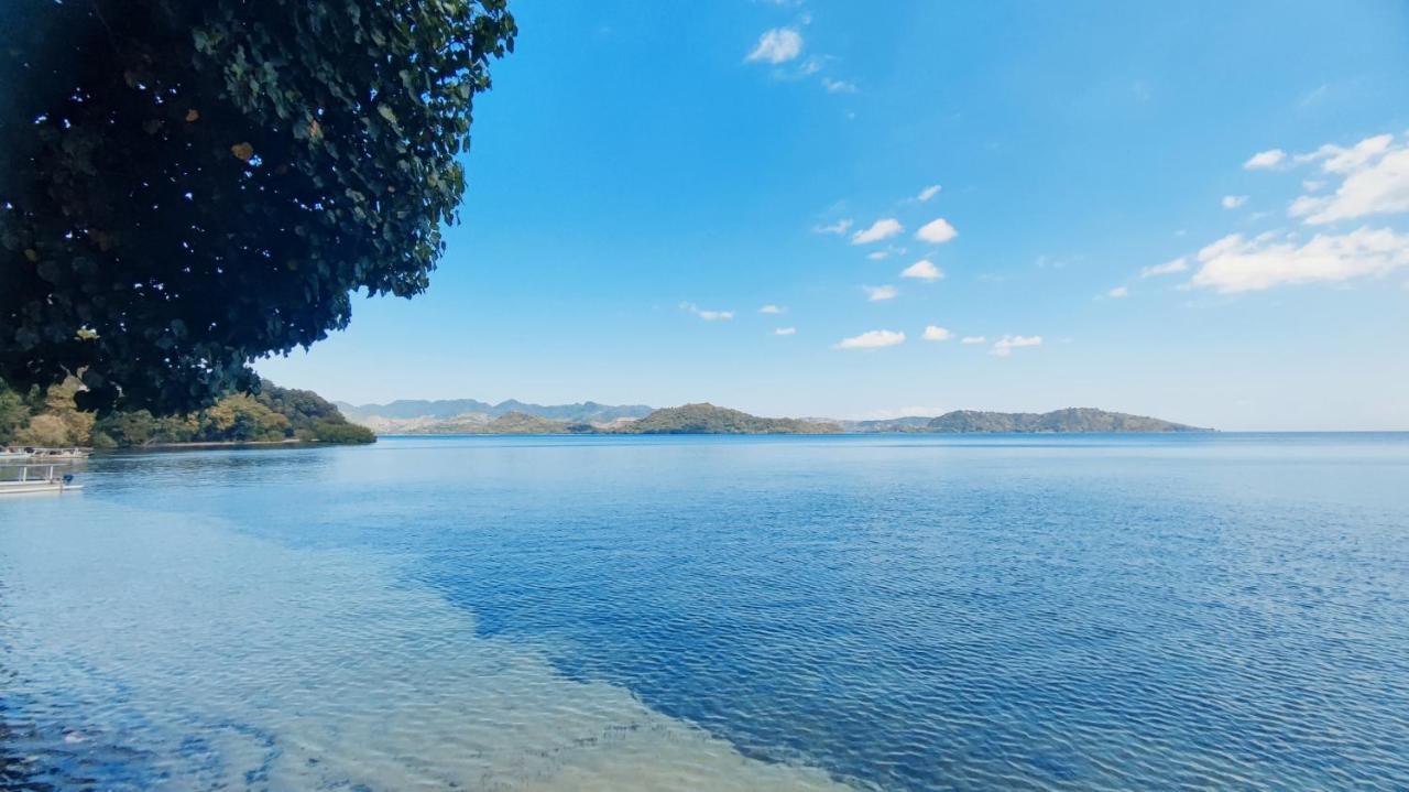 Khabita Beach Resort Lembar  外观 照片