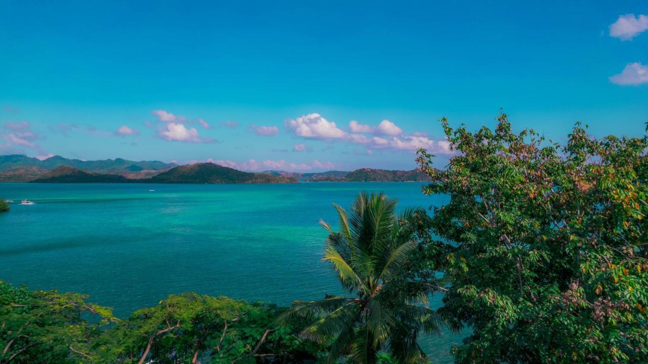 Khabita Beach Resort Lembar  外观 照片