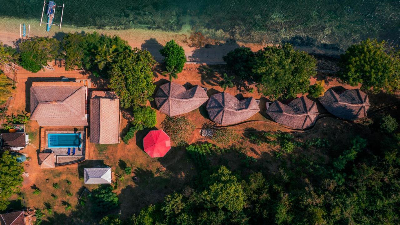 Khabita Beach Resort Lembar  外观 照片
